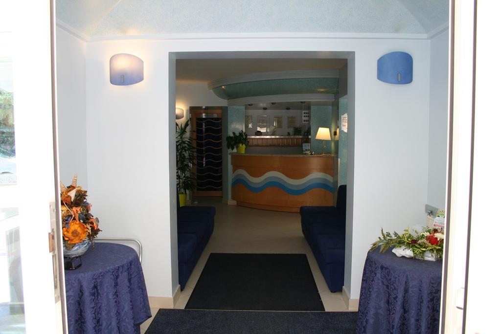 Hotel Lisa Pineto Esterno foto